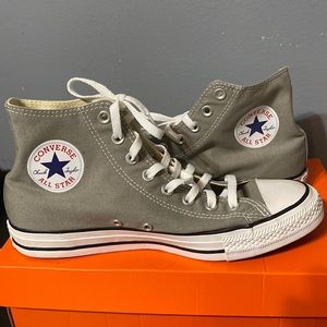 Man converse size 8.5 new